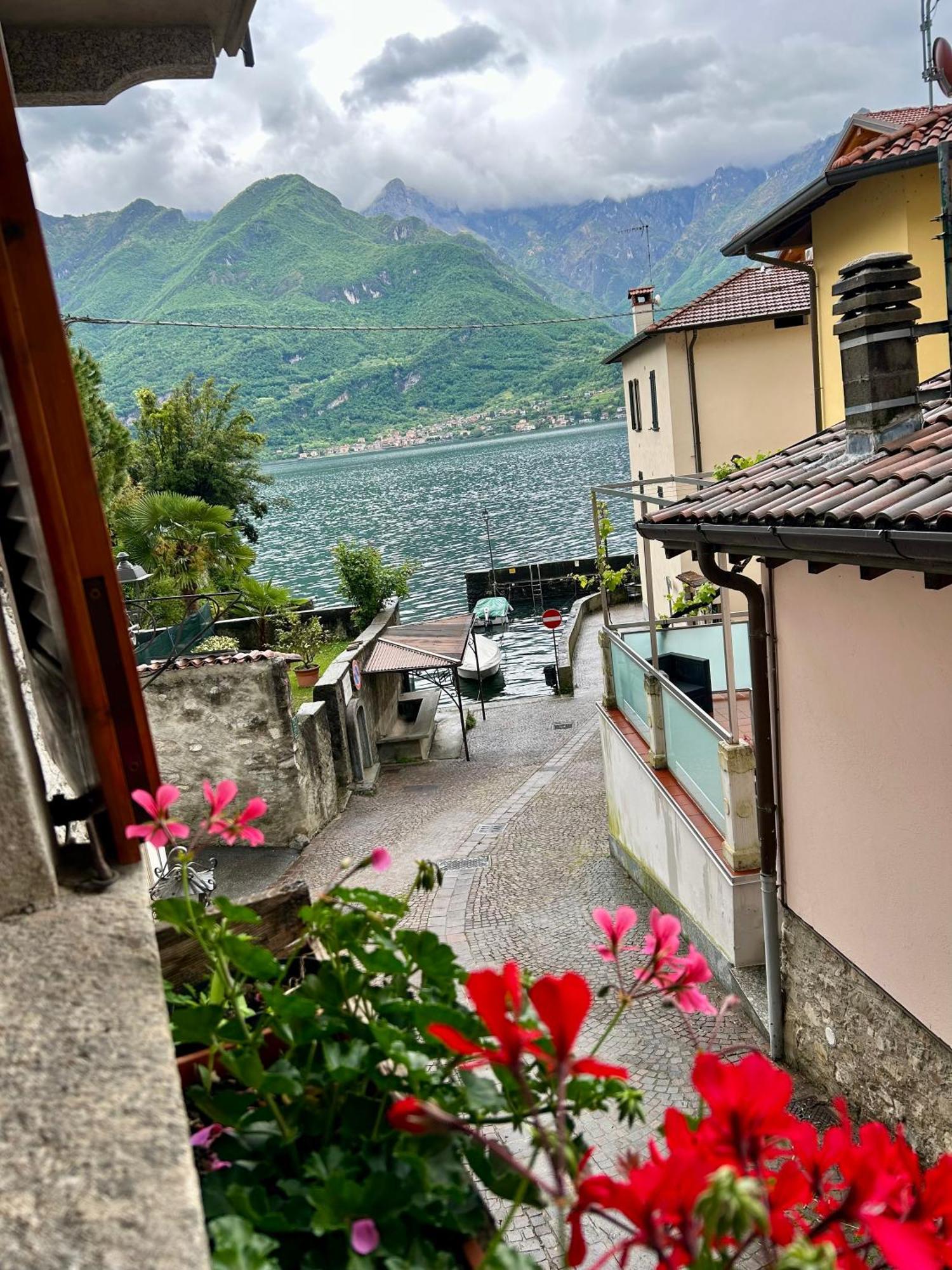 Al Civico 7 Villa Oliveto Lario Eksteriør bilde